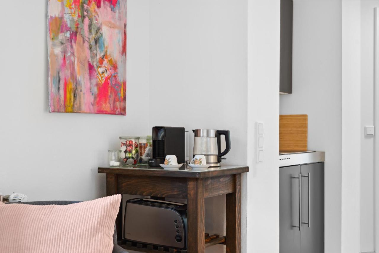 Appartement Studio! King Size Bett Autobahn Parkplatz *